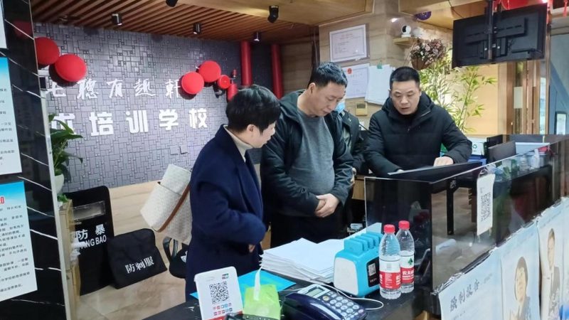 会计真账实操课程，如何选对价格与价值？**
